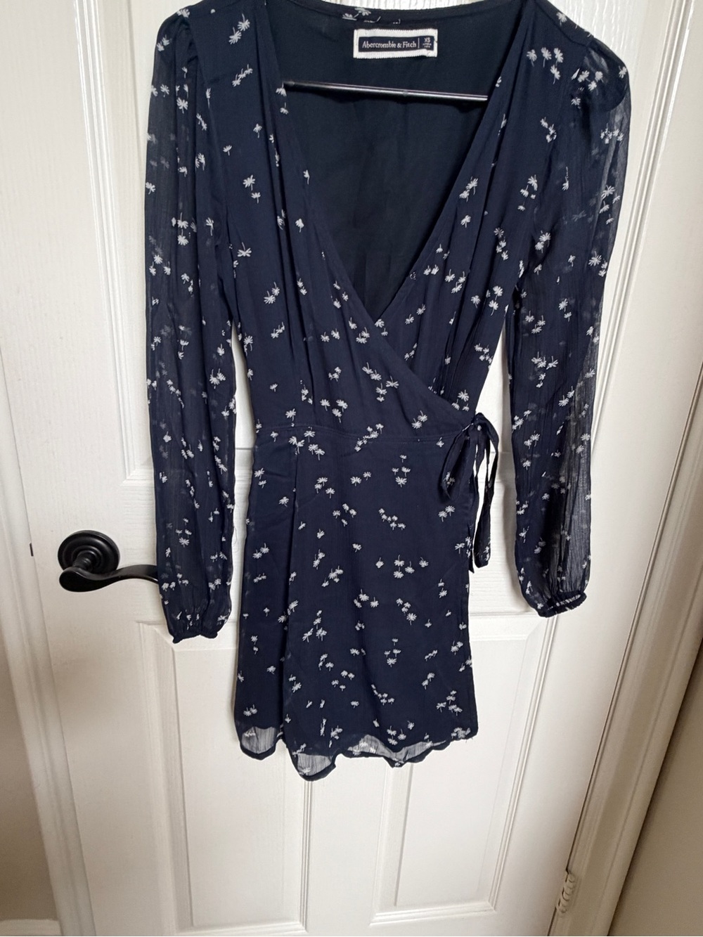 Abercrombie & Fitch Navy Floral Tie-Waist Long Sleeve Dress